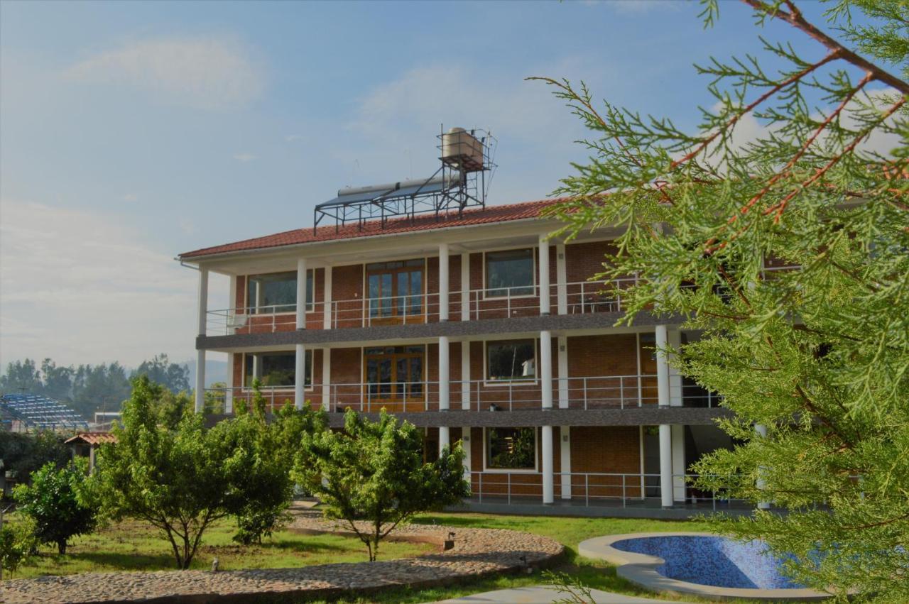 Runaway Eco Hotel Carhuaz Exterior photo