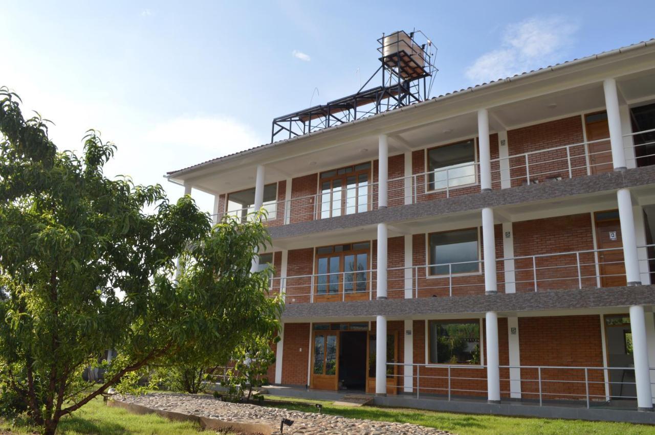 Runaway Eco Hotel Carhuaz Exterior photo